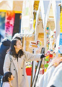 鸥遇四十年 艺暖大观河
