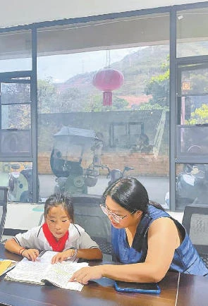 元阳：陪读妈妈上岗来